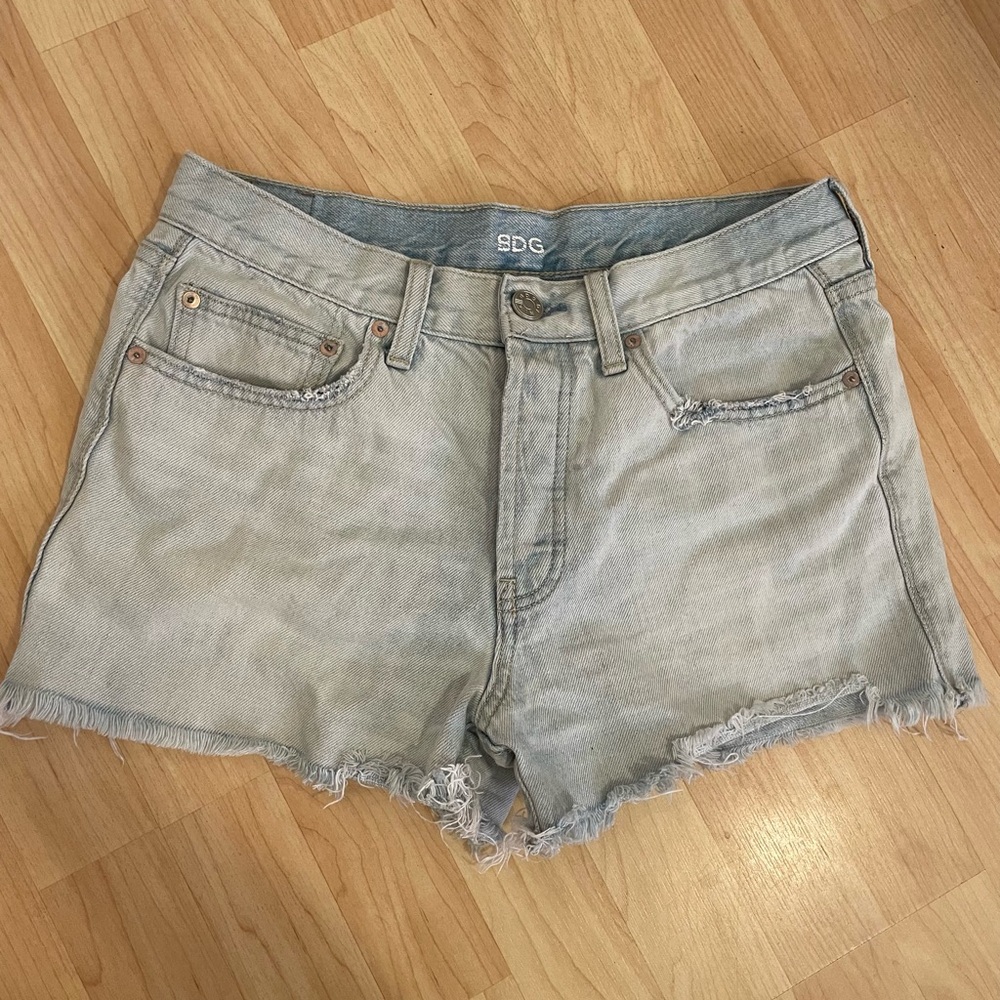 Urban Outfitters BDG Jean Shorts Size 27